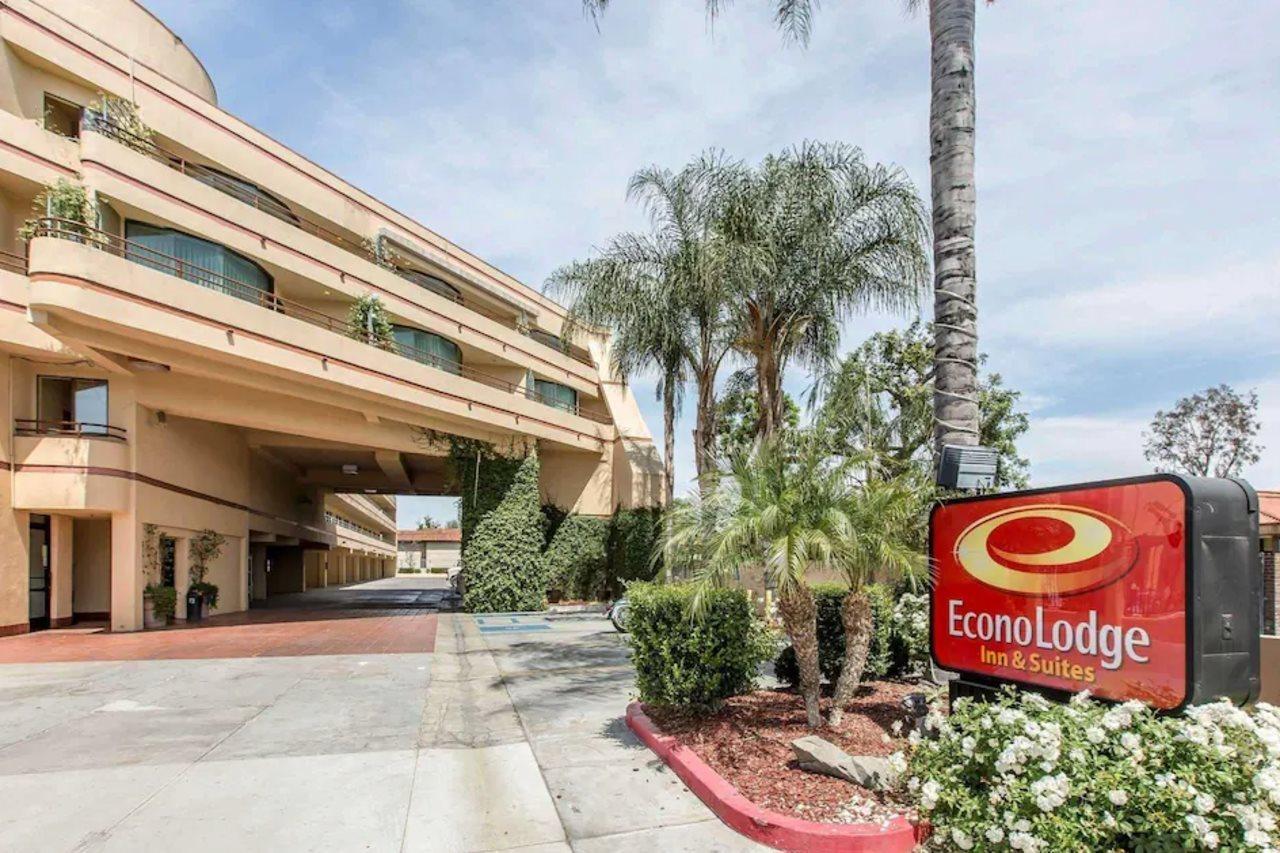 Econo Lodge Inn & Suites Riverside - Corona Exterior foto