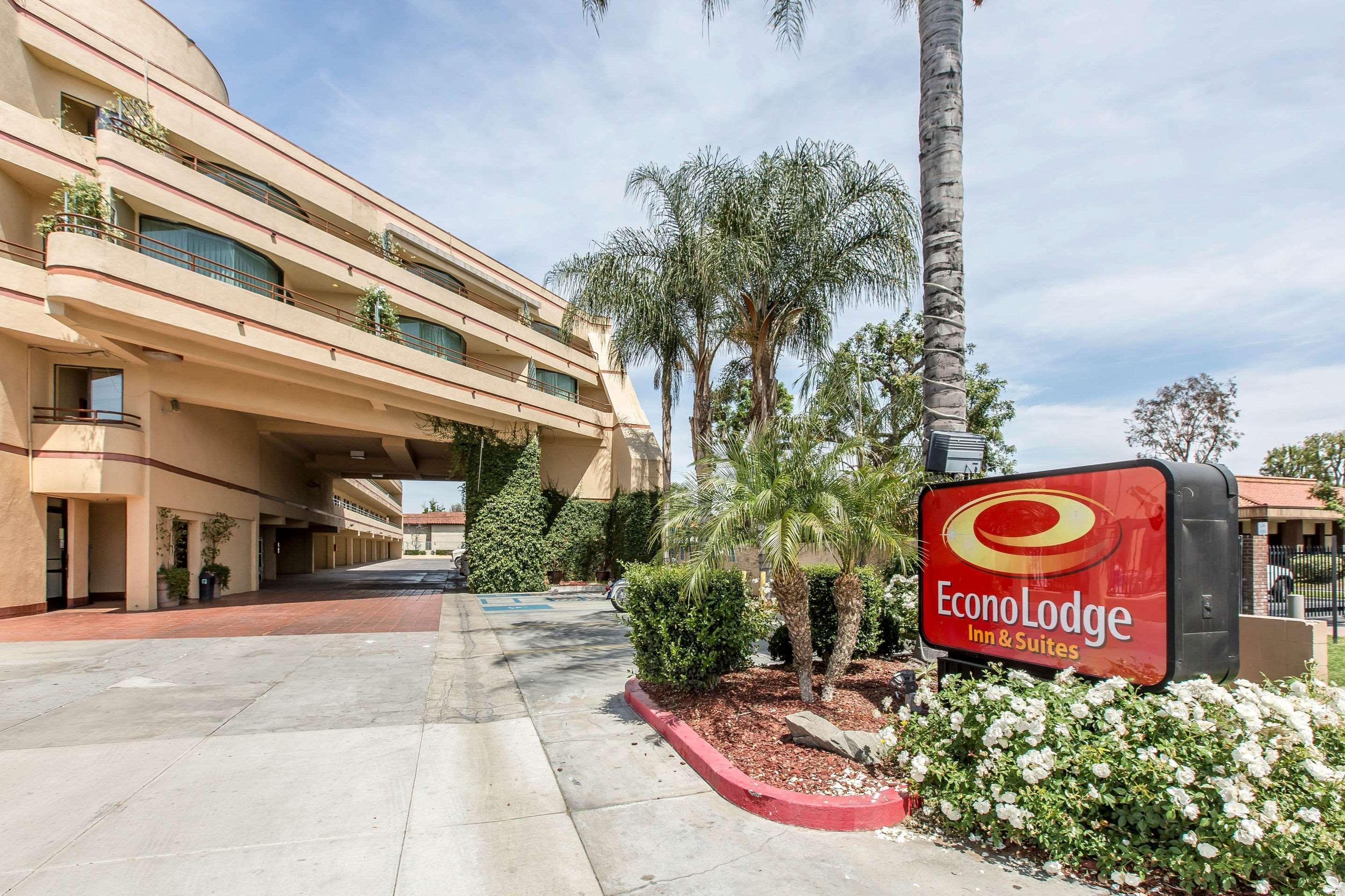 Econo Lodge Inn & Suites Riverside - Corona Exterior foto